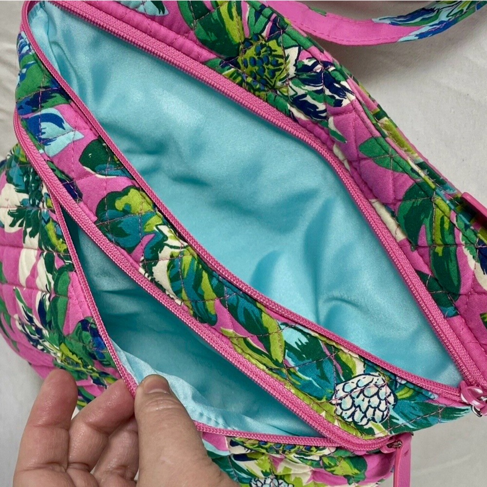 Vera Bradley Large Triple Zip Hipster Crossbody Bag in “Tropical Paradise” - Picture 3 of 10